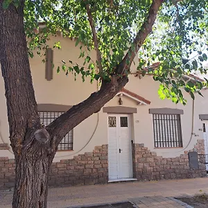https://casa-tipica-mendocina.hotelsmendoza.com